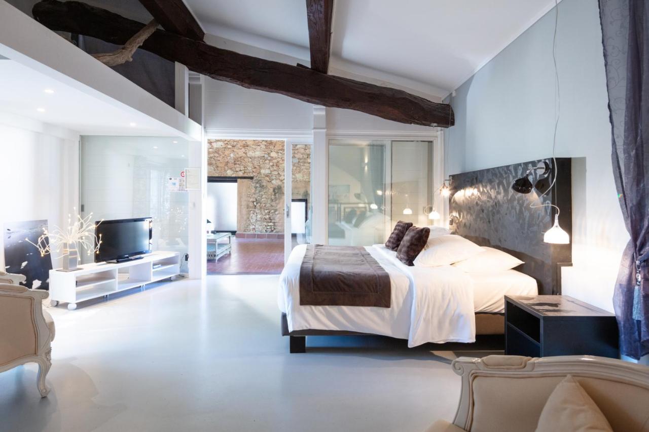 Casa9 Hotel Thuir Bagian luar foto