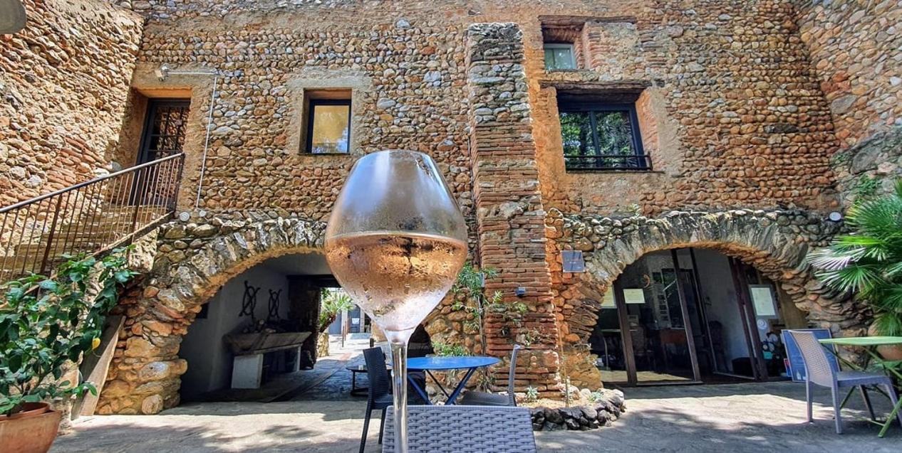 Casa9 Hotel Thuir Bagian luar foto