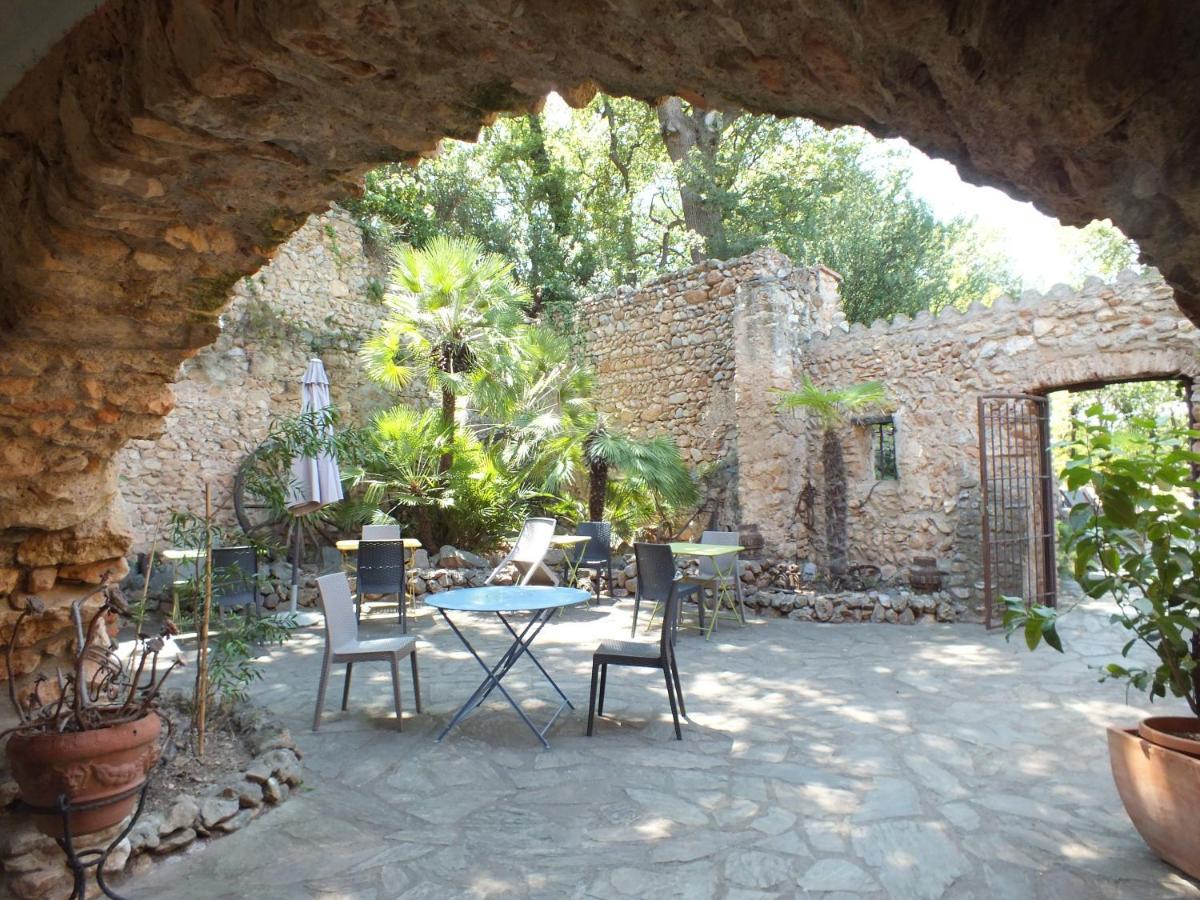 Casa9 Hotel Thuir Bagian luar foto